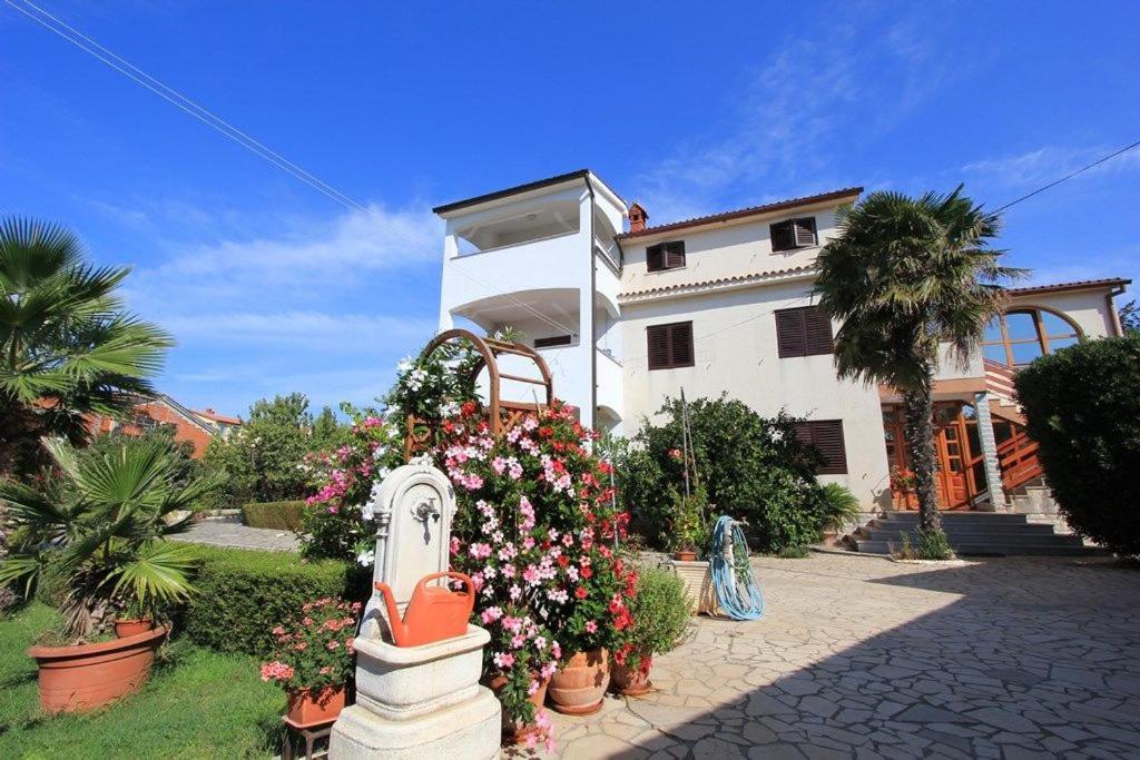 Apartments Anita Pomer Exterior foto